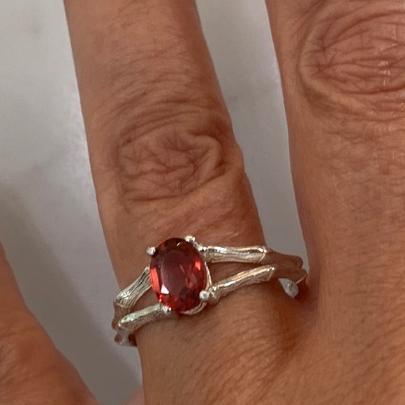 Magnificent Natural Garnet in Sterling (size 8.5) - Picture 4 of 13